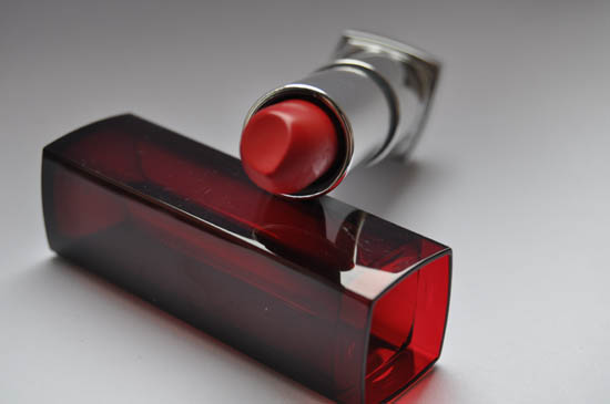 maybelline colour sensation in fatal red