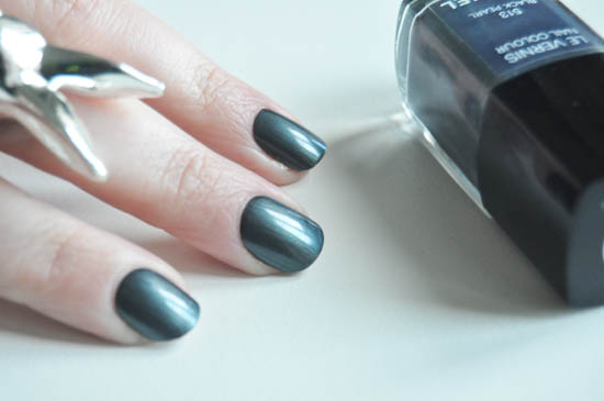 Chanel Black Pearl Nail Lacquer Review, Photos, Swatches