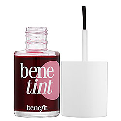 benetint-beauty-items-desk-dancefloor
