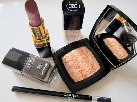  Les Essentiels de Chanel Make Up Collection AW 12