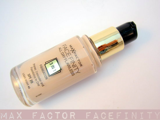 Max Factor Pictures All 20: 3 in Foundation Review, 1 Day SPF Flawless Facefinity