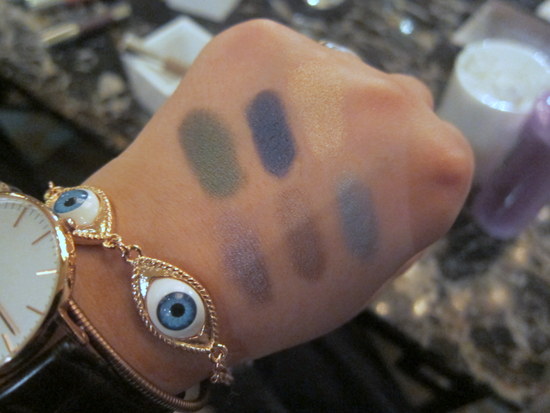 swatches Clinique Chubby Stick Shadow Tint For Eyes