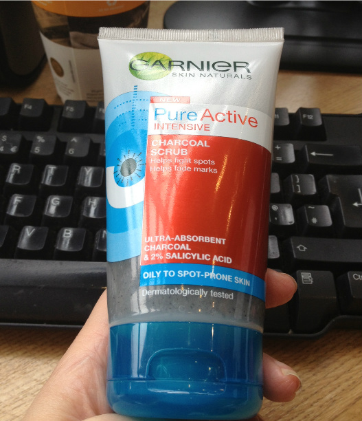 garnier pure active charcoal scrub