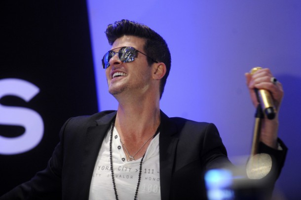 Robin Thicke Performs At EXPRESS