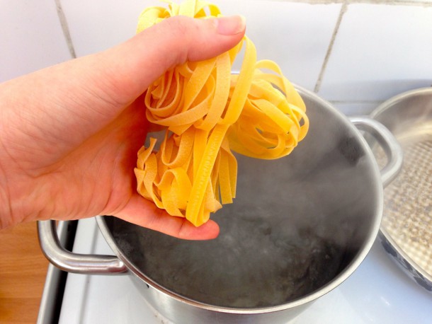 3. drop pasta in