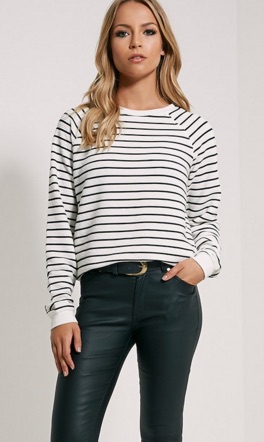 This top (which is very Isabel Marant!) is just €16.80 from PrettyLittleThing.com