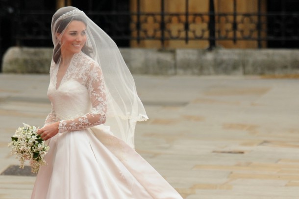 Kate Middleton smiles as she arrives at the West Door of Westminster Abbey in London for her wedding to Britain's Prince William, on April 29, 2011. AFP PHOTO / BEN STANSALL (Photo credit should read BEN STANSALL/AFP/Getty Images)