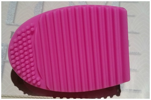 AYU-egg-brush-2