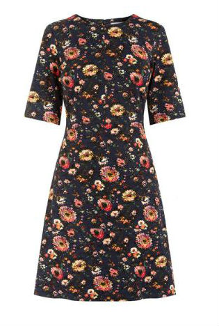 The dress you will live in this autumn costs under €50 and will totally ...