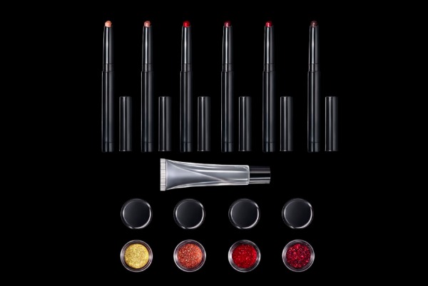 glitter-lips-lust-004-pat-mcgrath