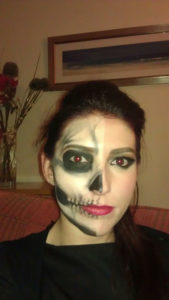 pretty-halloween-makeup-half-skull