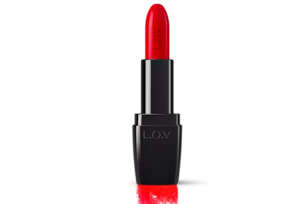 l-o-v-lipstick