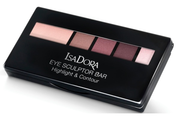 Isa-Dora-eye-bar