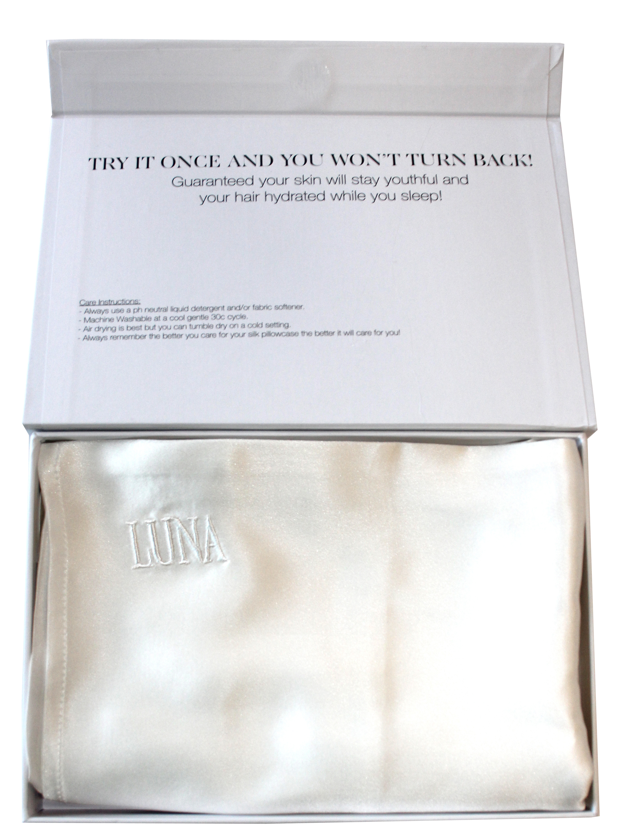 Luna Pure silk pillowcase by Cara Pharmacy