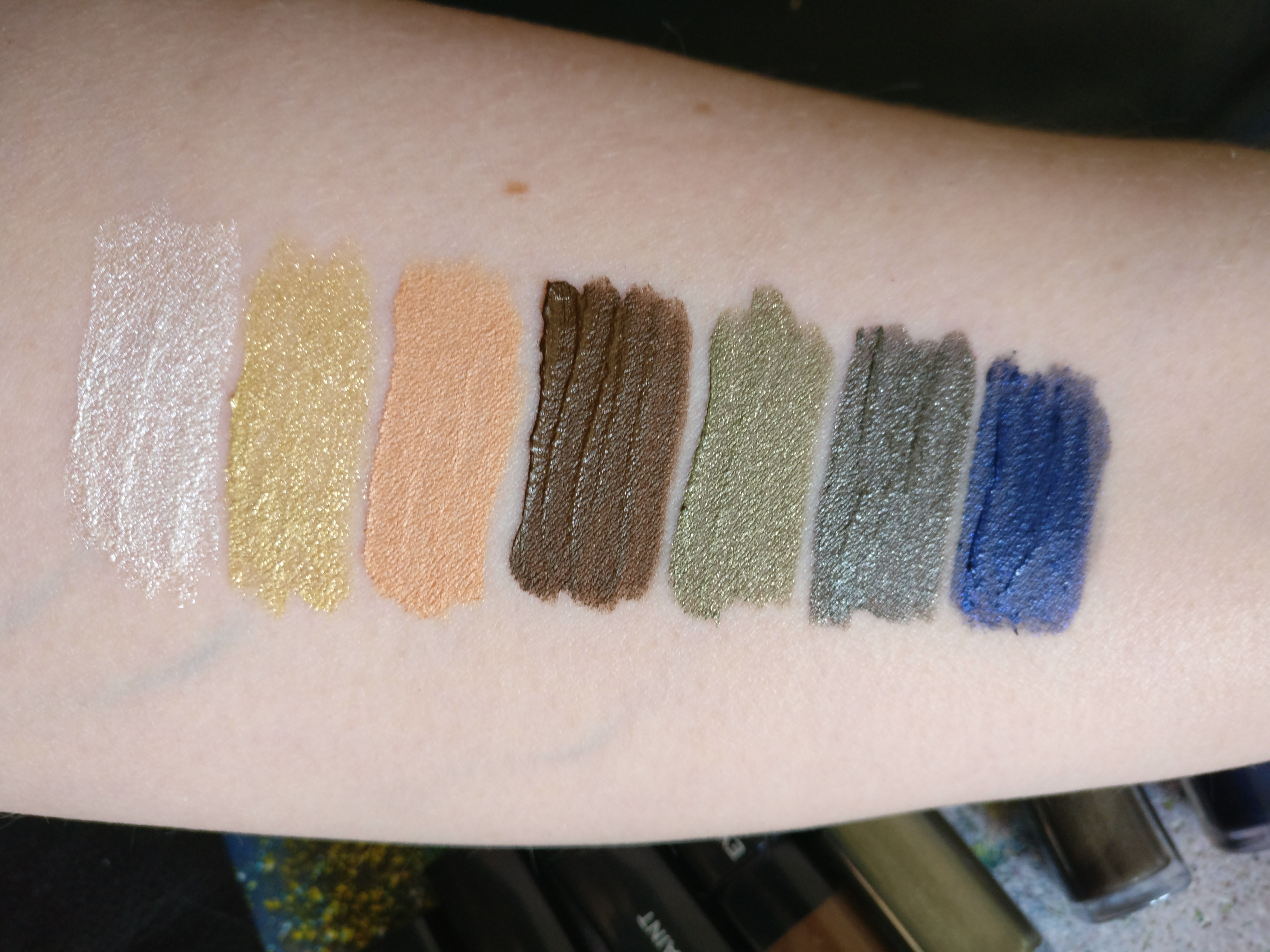 L'Oreal infallible eye paints 